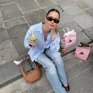 Impulse shopper looking to make minimal impact to the planet 🌎